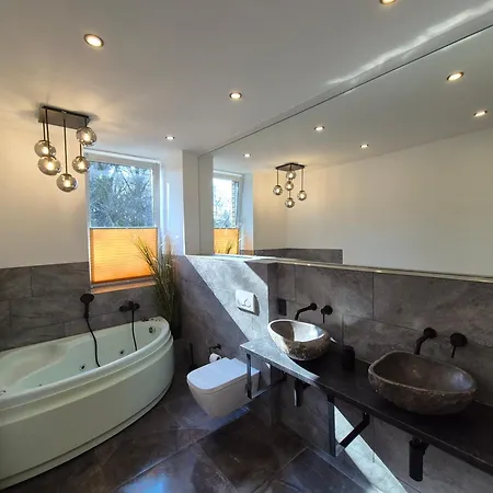 Monteurzimmer 2 Mit Seeblick Цойтен