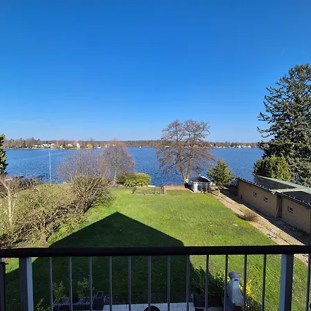 Monteurzimmer 2 Mit Seeblick ホームステイ *