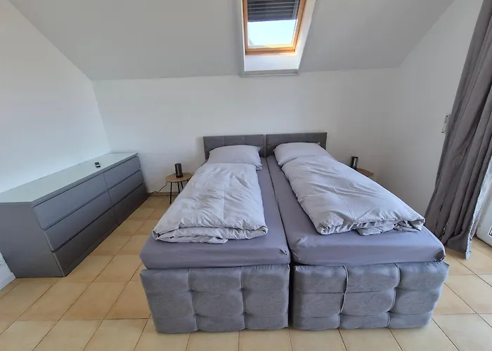 Monteurzimmer 2 Mit Seeblick *