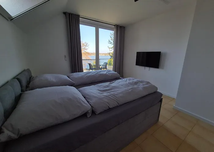 منزل للإقامة Monteurzimmer 2 Mit Seeblick زيوثين